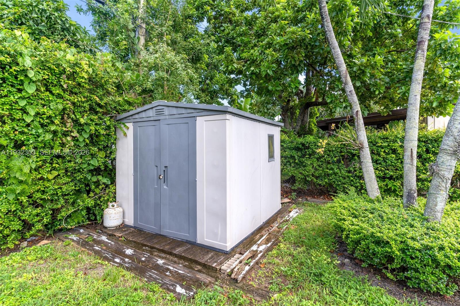 9981 Southwest 15th Terrace Miami, FL 33174 - Photo 33 of 35