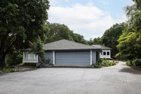 $4,195,000 | 10950 Magdalena Road, Los Altos Hills, CA 94024