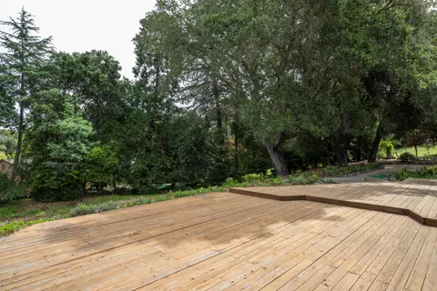 $4,195,000 | 10950 Magdalena Road, Los Altos Hills, CA 94024