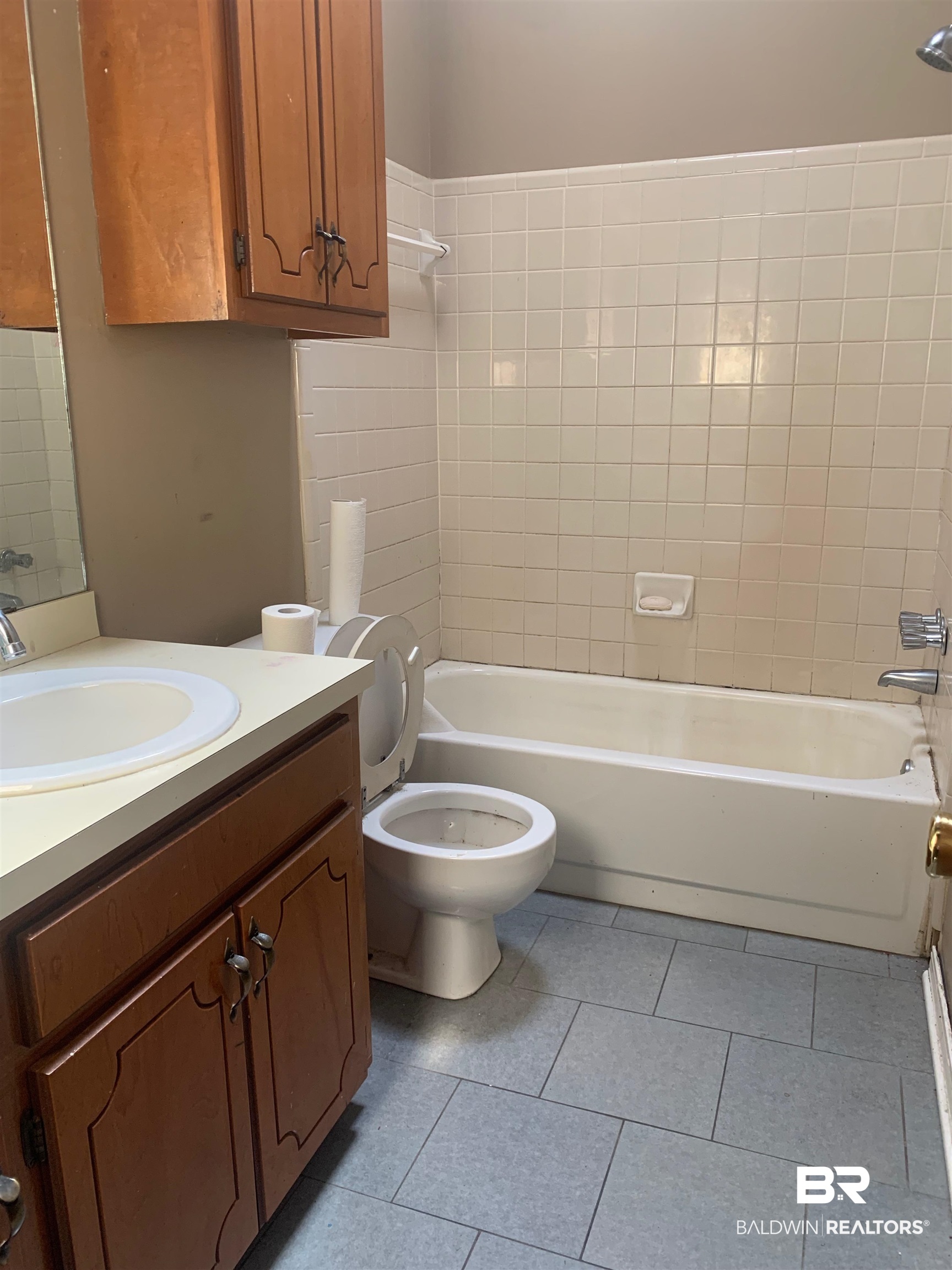 1612 Erdman Lane Mobile, AL 36618 - Photo 12 of 14 Gallery Image 12