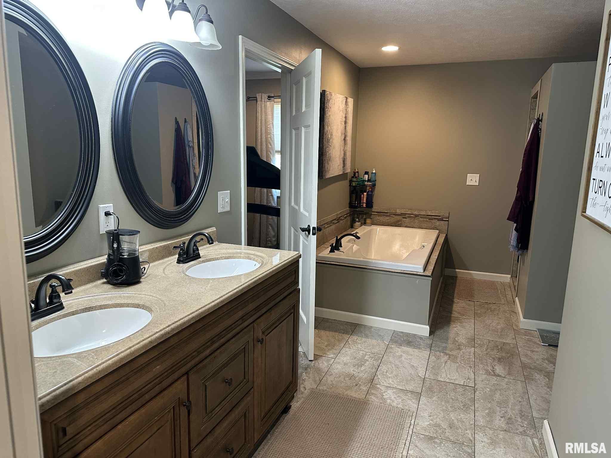 604 Shoal Creek Road Murphysboro, IL 62966 - Photo 17 of 33