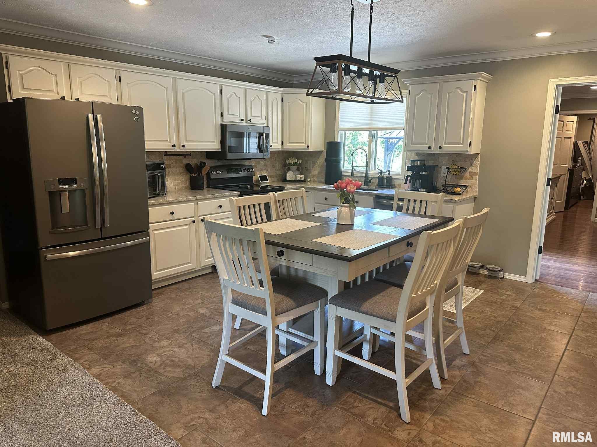 604 Shoal Creek Road Murphysboro, IL 62966 - Photo 7 of 33