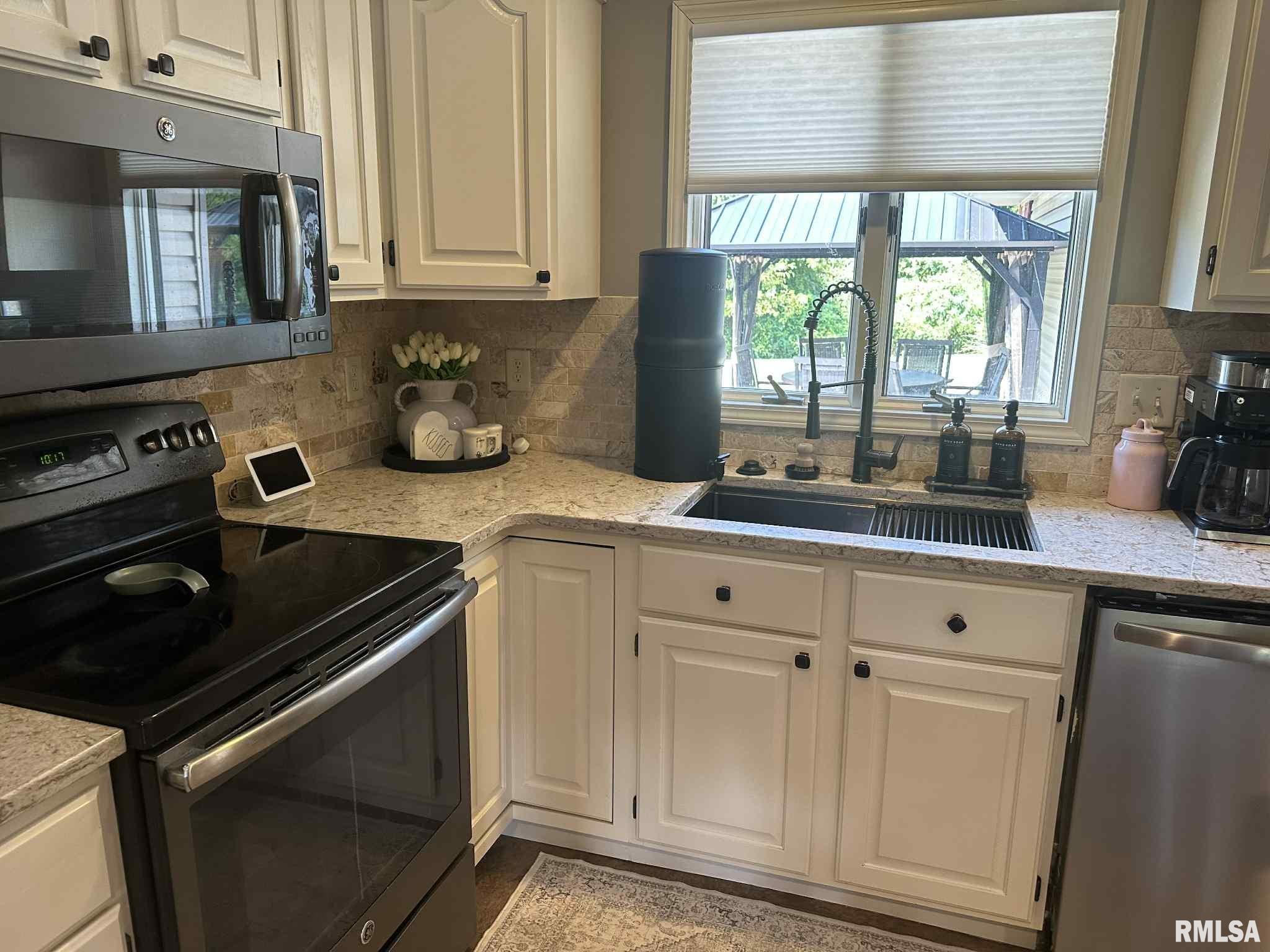 604 Shoal Creek Road Murphysboro, IL 62966 - Photo 8 of 33