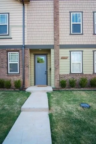 $2,800 | 1508 Avenue West, Lubbock, TX 79401