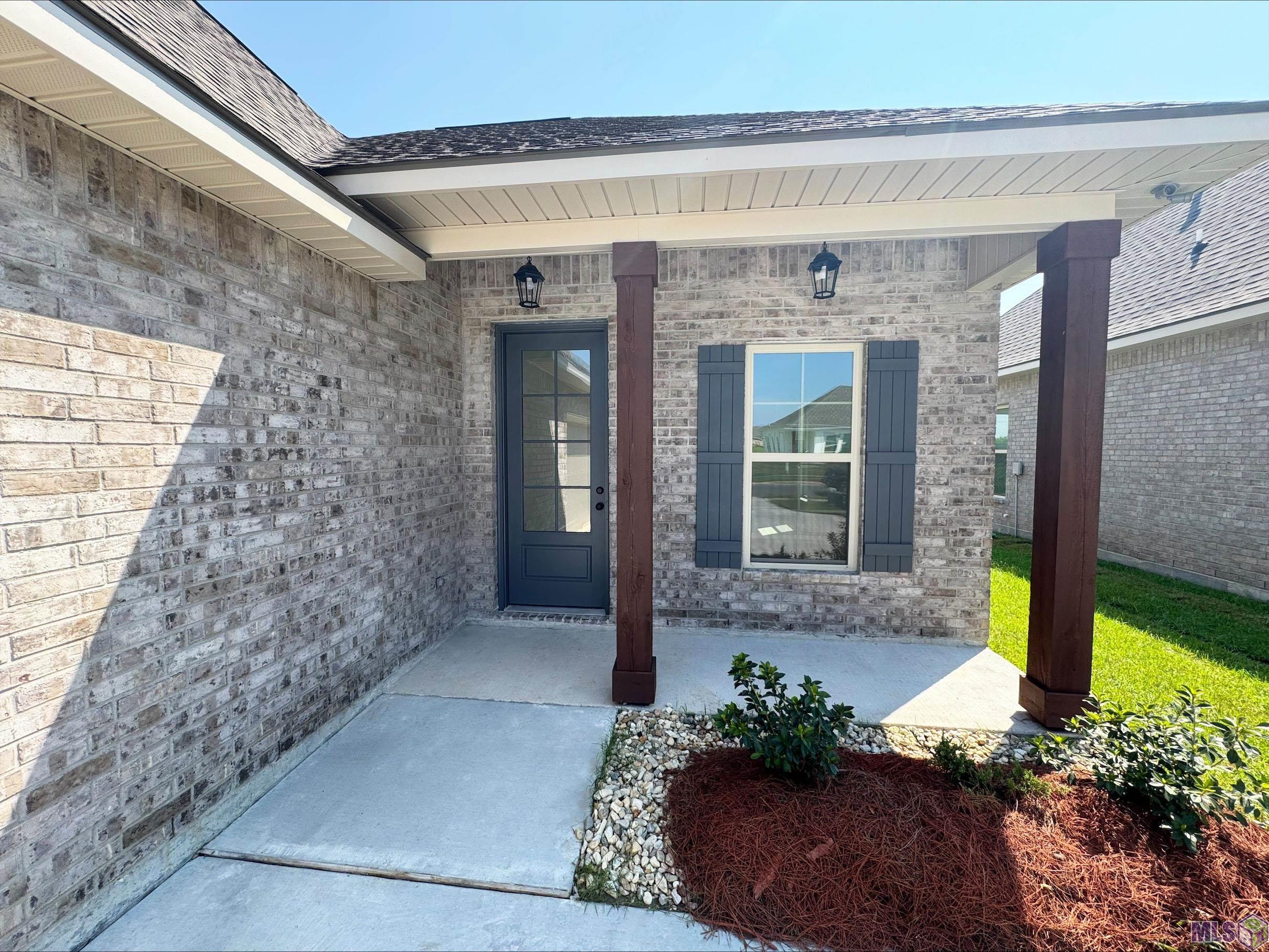 17175 Tidewater Lane Baton Rouge, LA 70820 - Photo 2 of 29