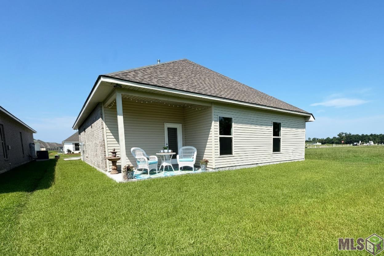 17175 Tidewater Lane Baton Rouge, LA 70820 - Photo 26 of 29 Virtually Staged