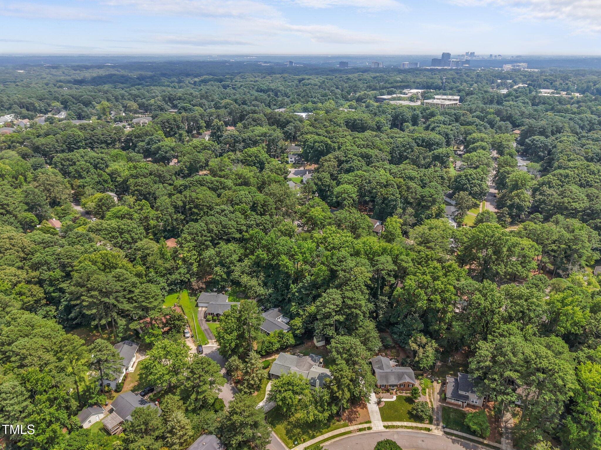 404 Troy Place Raleigh, NC 27609 - Photo 20 of 25 17-web-or-mls-DJI_20250624145307_0033_D