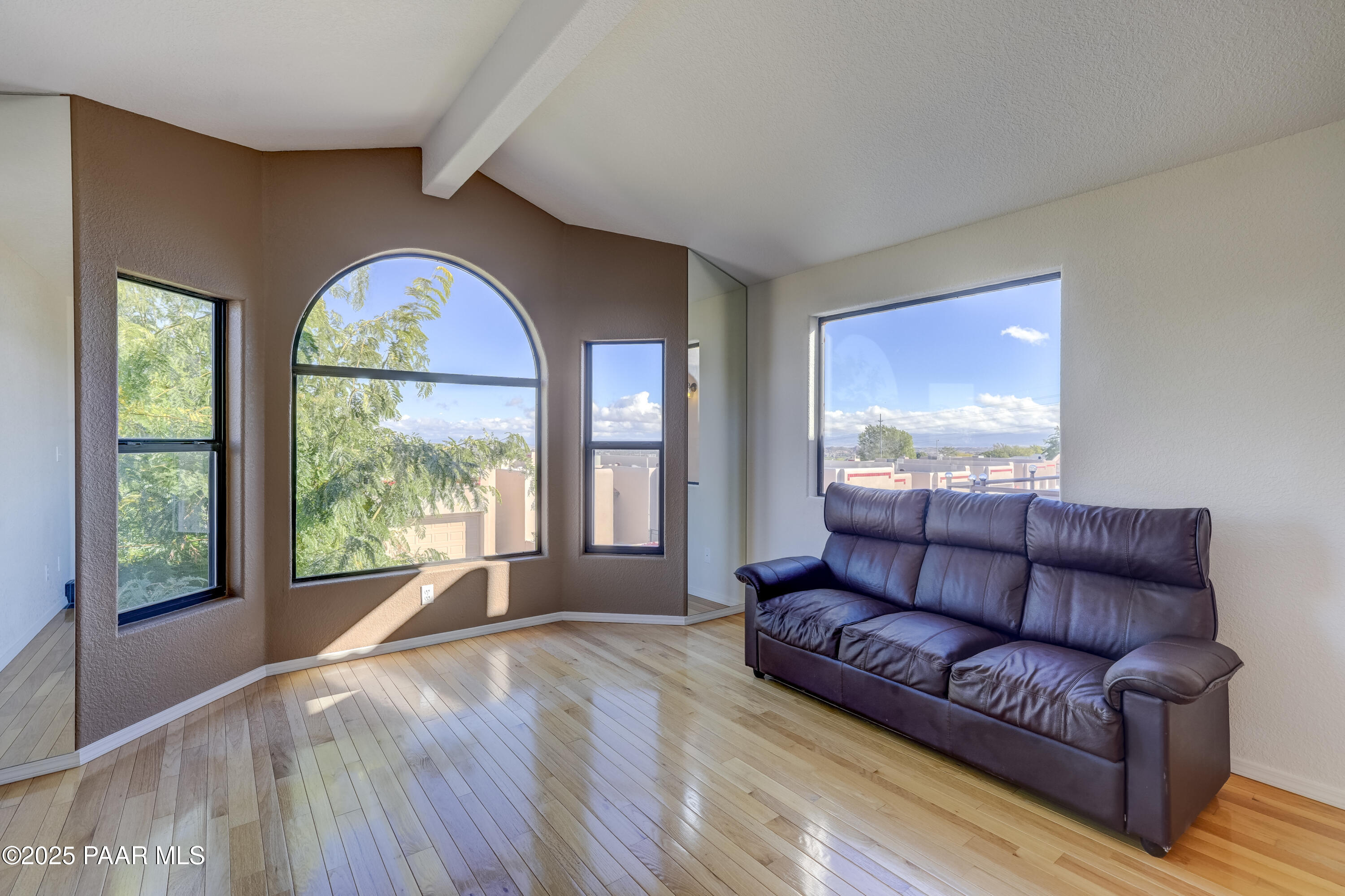 2722 College Heights Road Prescott, AZ 86301 - Photo 9 of 30 Living Room 3