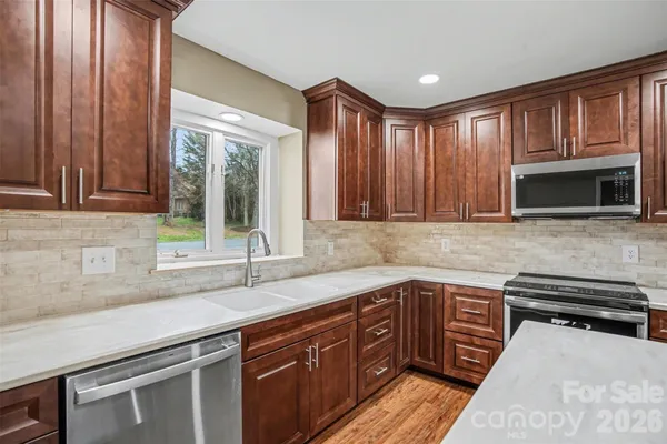$240,000 | 1742 12th Street Northeast, Hickory, NC 28601