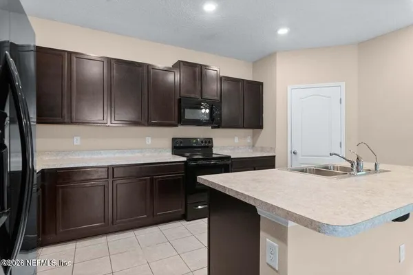 $2,000 | 10971 Ventnor Avenue, Jacksonville, FL 32218