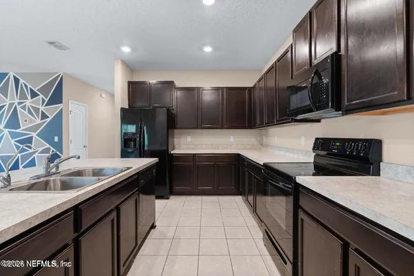 $2,000 | 10971 Ventnor Avenue, Jacksonville, FL 32218