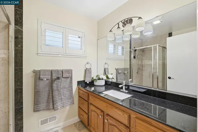 $919,999 | 1760-1760 Elmhurst Lane, Concord, CA 94521