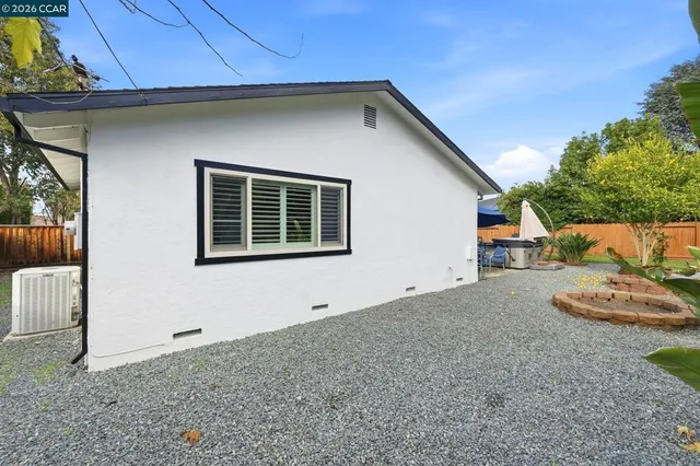 $919,999 | 1760-1760 Elmhurst Lane, Concord, CA 94521