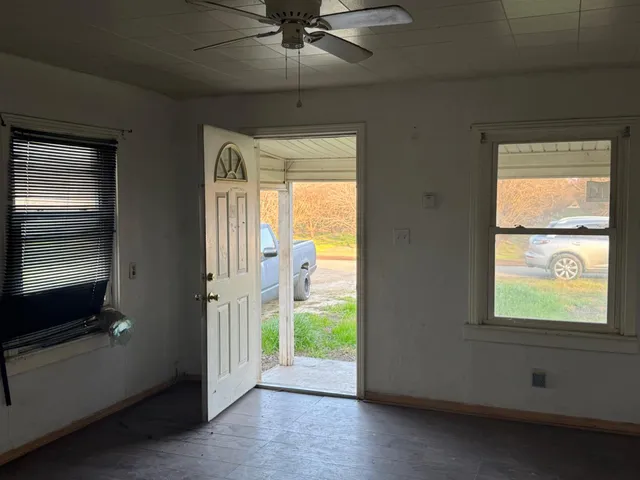 a room with a walk in closet