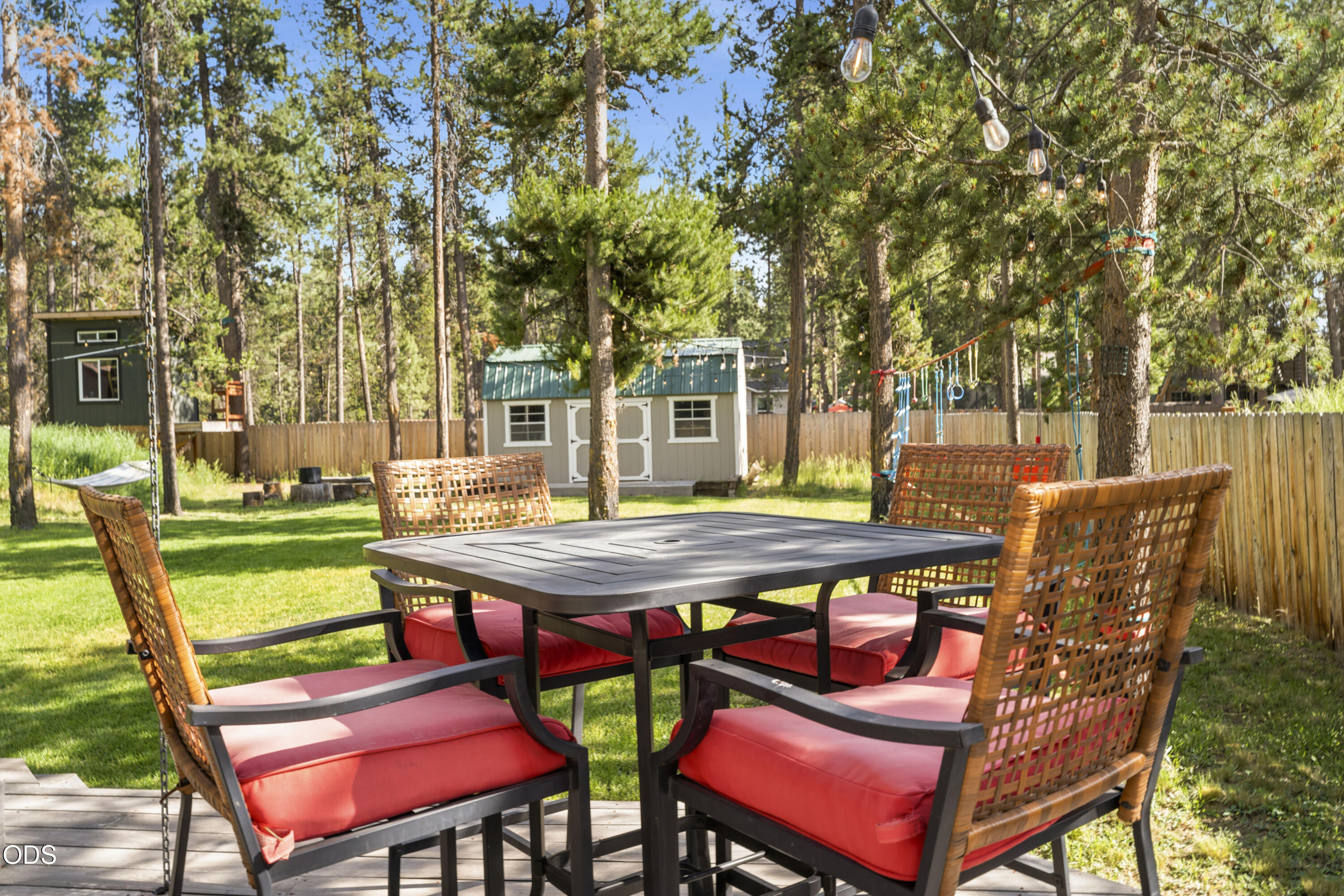 17169 Kingsburg Road Bend, OR 97707 - Photo 8 of 77