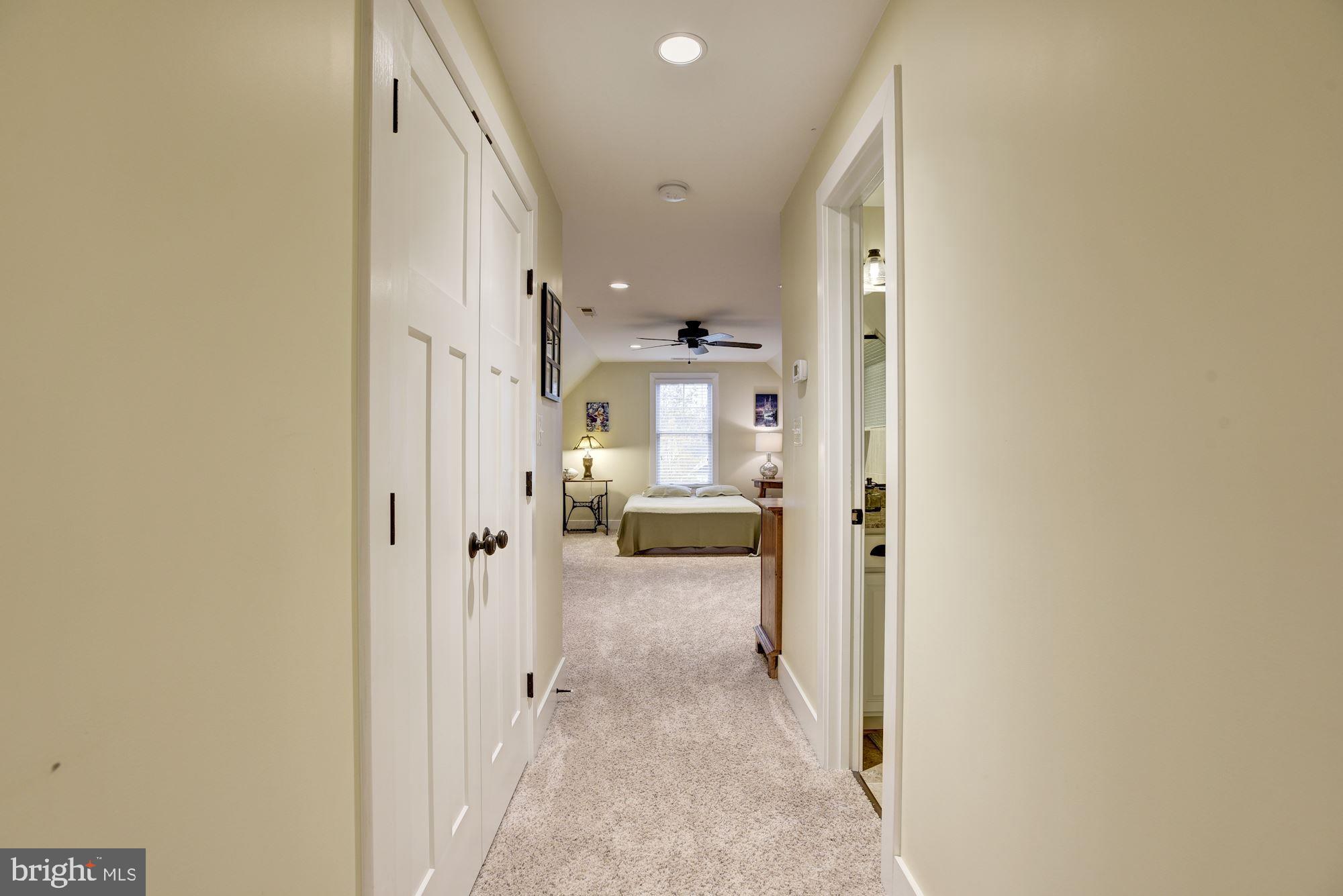 17233 Ivandale Road Hamilton, VA 20158 - Photo 36 of 62 UPPER LEVEL BONUS SPACE