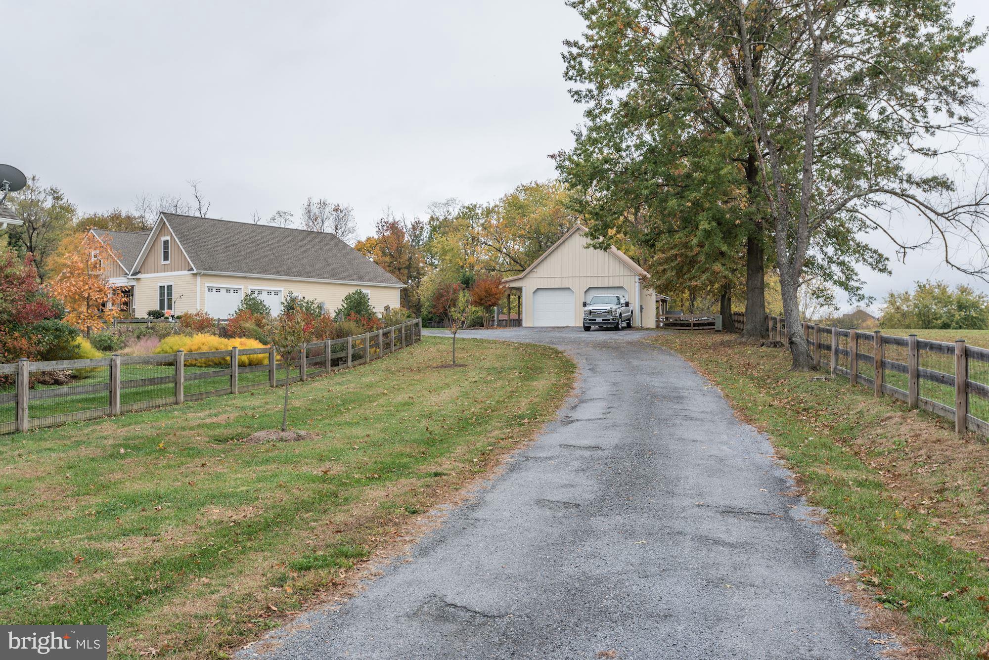 17233 Ivandale Road Hamilton, VA 20158 - Photo 5 of 62 Great Location off Paved Road