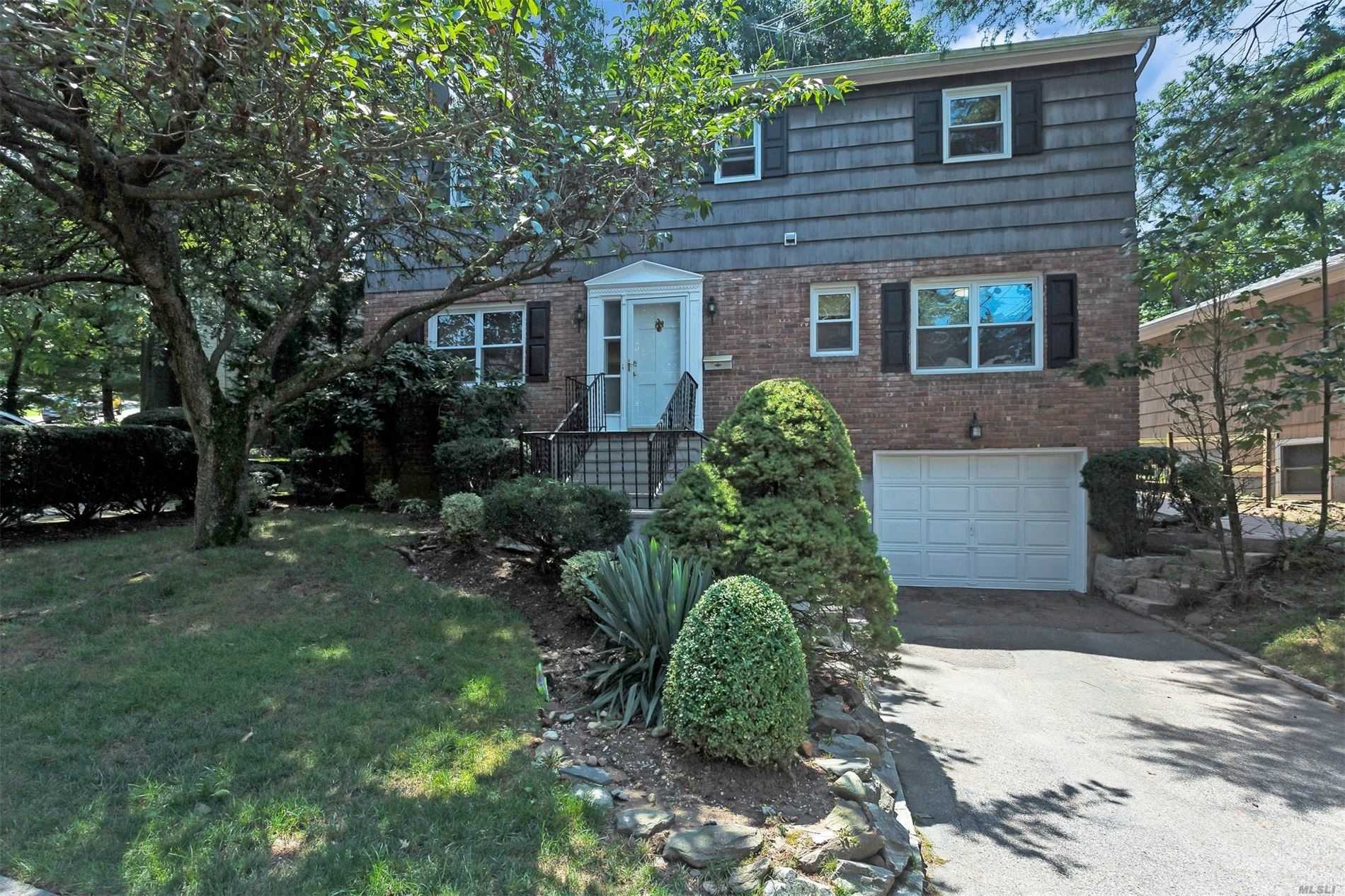 280 Thompson Shore Road Manhasset, NY 11030 - Photo 1 of 1 Gallery Image 1