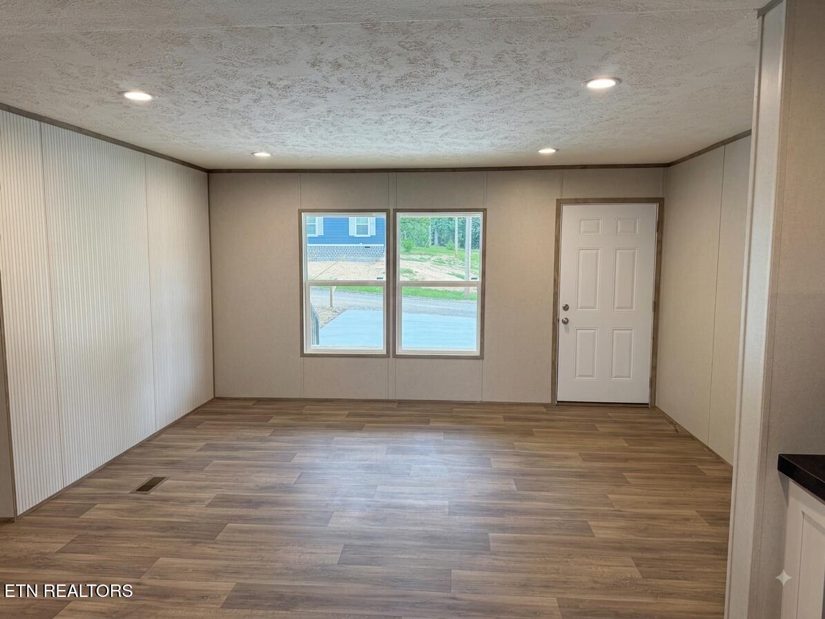 135 Edgewood Boulevard Oneida, TN 37841 - Photo 11 of 26 Photo 7