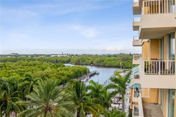 $2,800 | 625 Casa Loma Boulevard, Unit 705, Boynton Beach, FL 33435