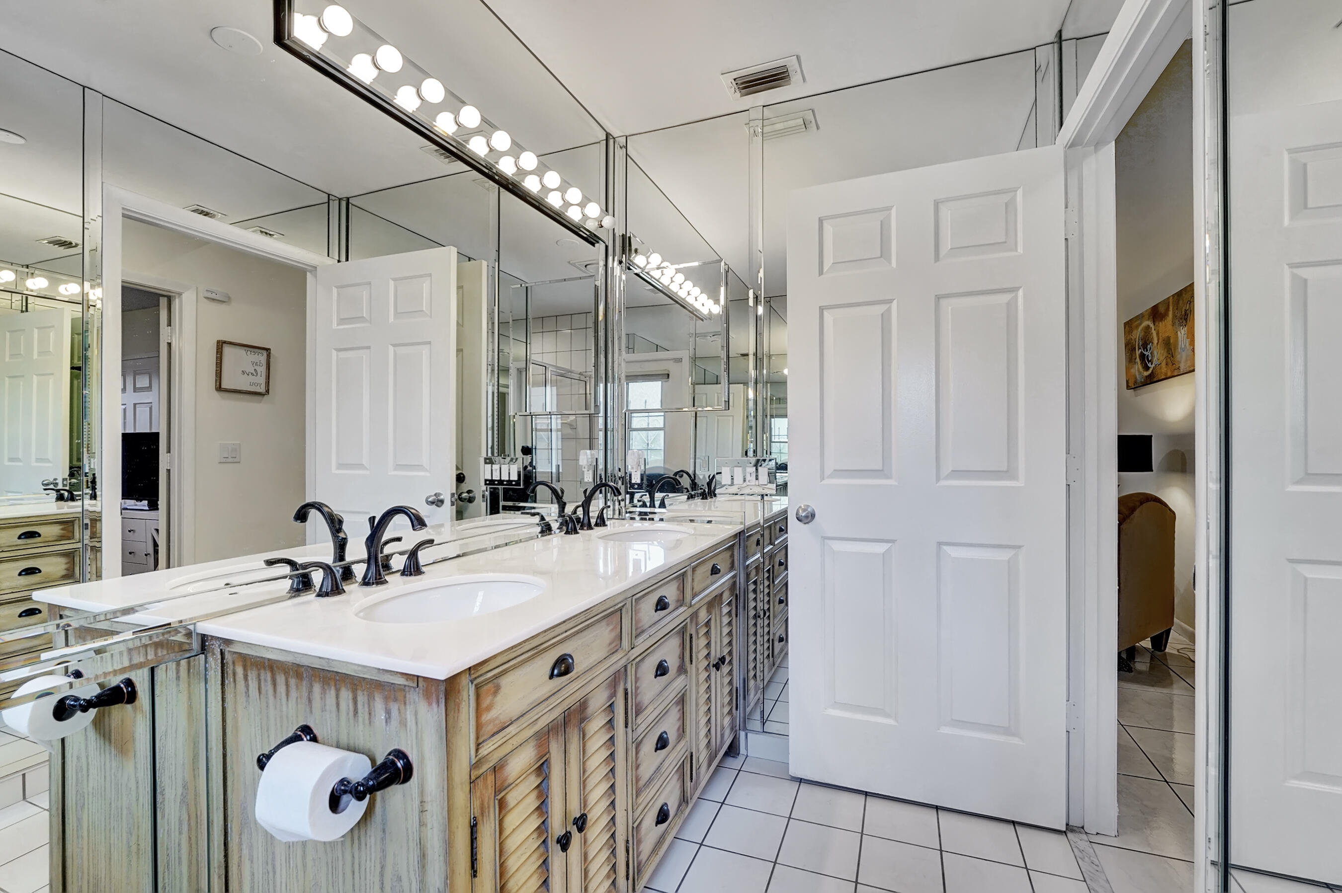 2310 Rabbit Hollowe Circle Delray Beach, FL 33445 - Photo 36 of 47 Full bath
