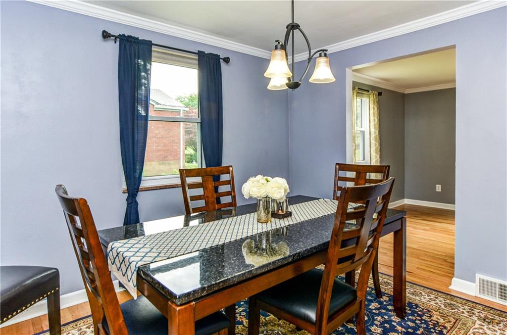 879 Rosalind Road Pittsburgh, PA 15237 - Photo 8 of 25 Beautiful crown molding throughout the home adds craftsmanship and character.