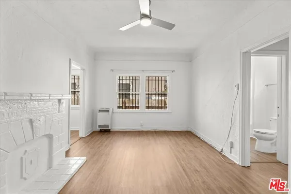 $2,700,000 | 630 South Cochran Avenue, Los Angeles, CA 90036