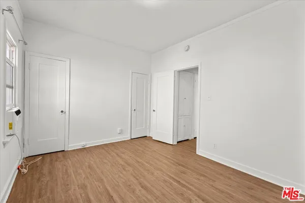 $2,700,000 | 630 South Cochran Avenue, Los Angeles, CA 90036