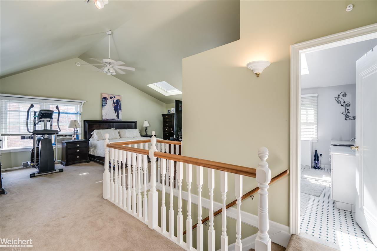 1649 Roslyn Road Grosse Pointe Woods, MI 48236 - Photo 23 of 30