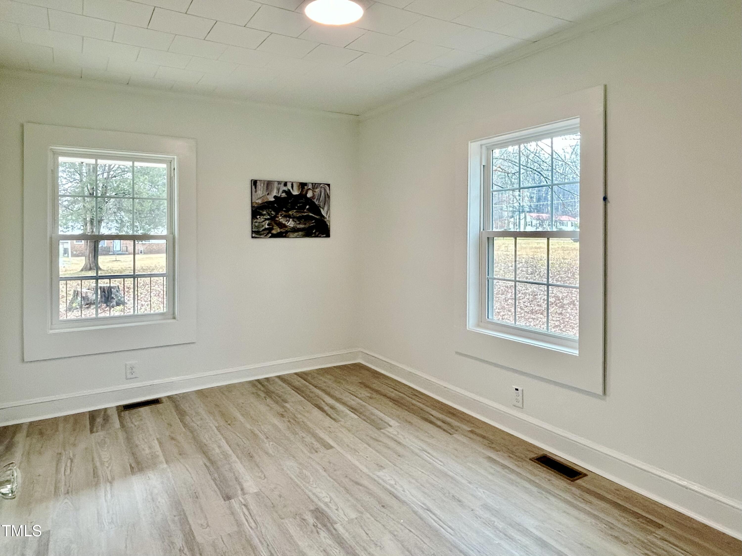 808 East Hanover Road Graham, NC 27253 - Photo 6 of 15 IMG_2674