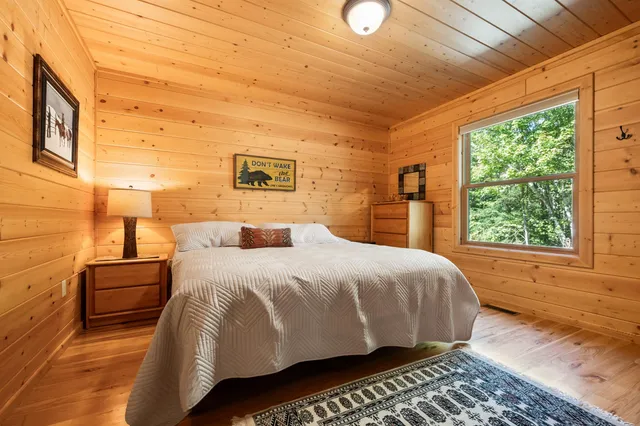 $895,000 | 115 Swift Valley Road, Conway, NH 03818