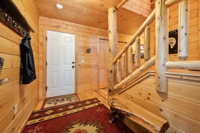 $895,000 | 115 Swift Valley Road, Conway, NH 03818