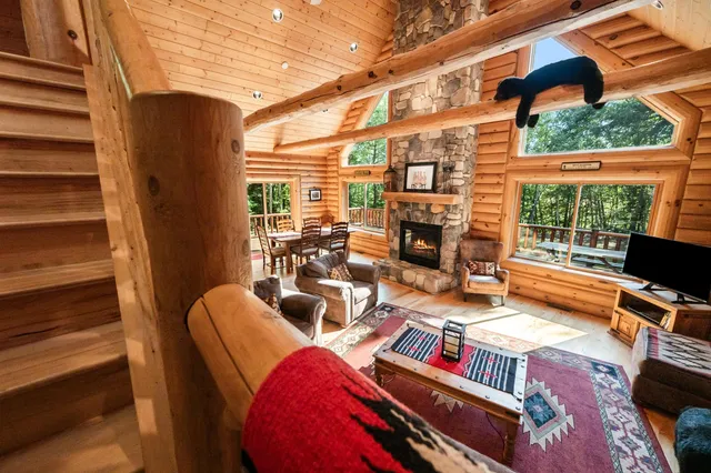 $895,000 | 115 Swift Valley Road, Conway, NH 03818