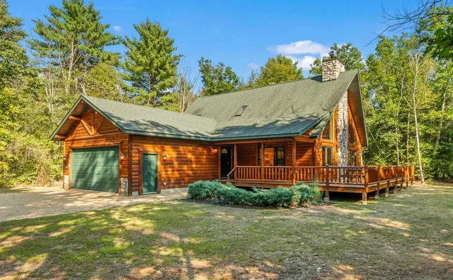 $895,000 | 115 Swift Valley Road, Conway, NH 03818