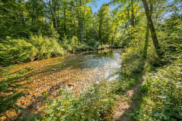 $895,000 | 115 Swift Valley Road, Conway, NH 03818