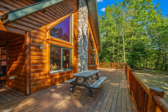 $895,000 | 115 Swift Valley Road, Conway, NH 03818
