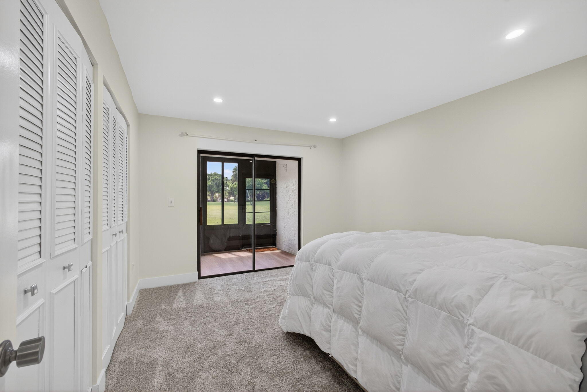 5335 Southeast Miles Grant Road, Unit 102 Stuart, FL 34997 - Photo 17 of 38 21-web-or-mls-5D1A9215