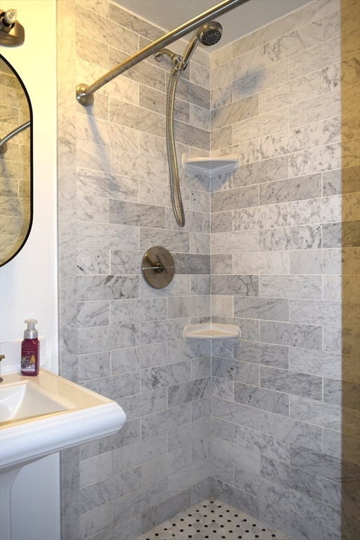 8 Cardinal Road Sandwich, MA 02563 - Photo 8 of 24 Gallery Image 8