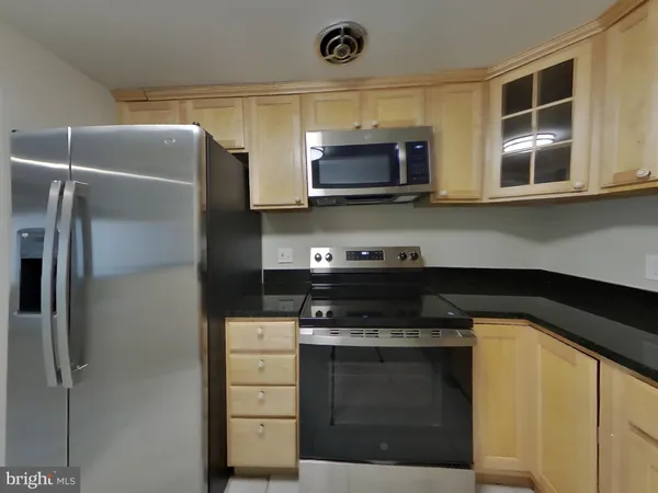 $1,849 | 9616 Brassie Way, Gaithersburg, MD 20886