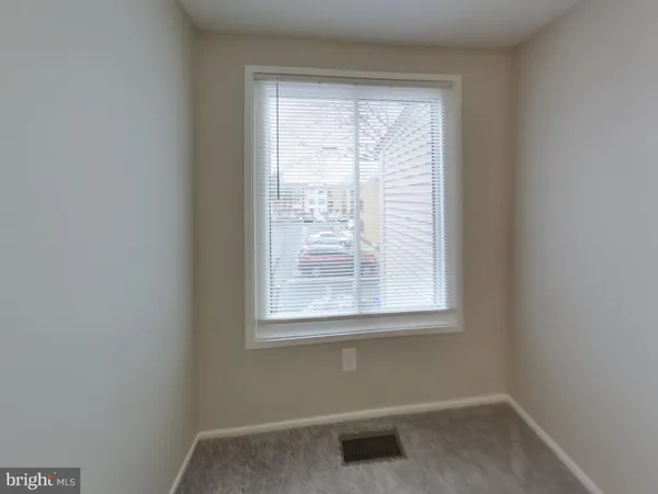 $1,849 | 9616 Brassie Way, Gaithersburg, MD 20886