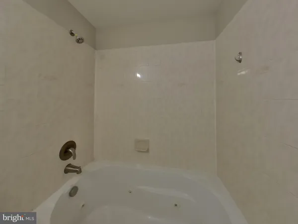 $1,849 | 9616 Brassie Way, Gaithersburg, MD 20886