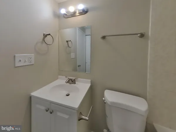 $1,849 | 9616 Brassie Way, Gaithersburg, MD 20886