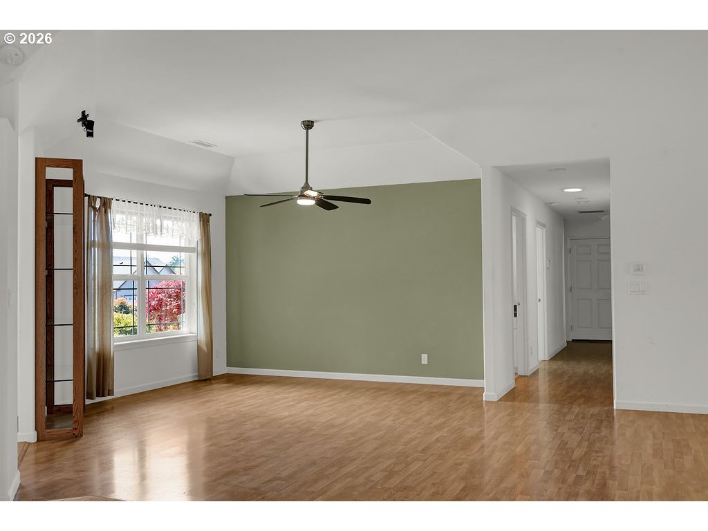 2545 Willow Ridge Court Florence, OR 97439 - Photo 23 of 41 Dining Room
