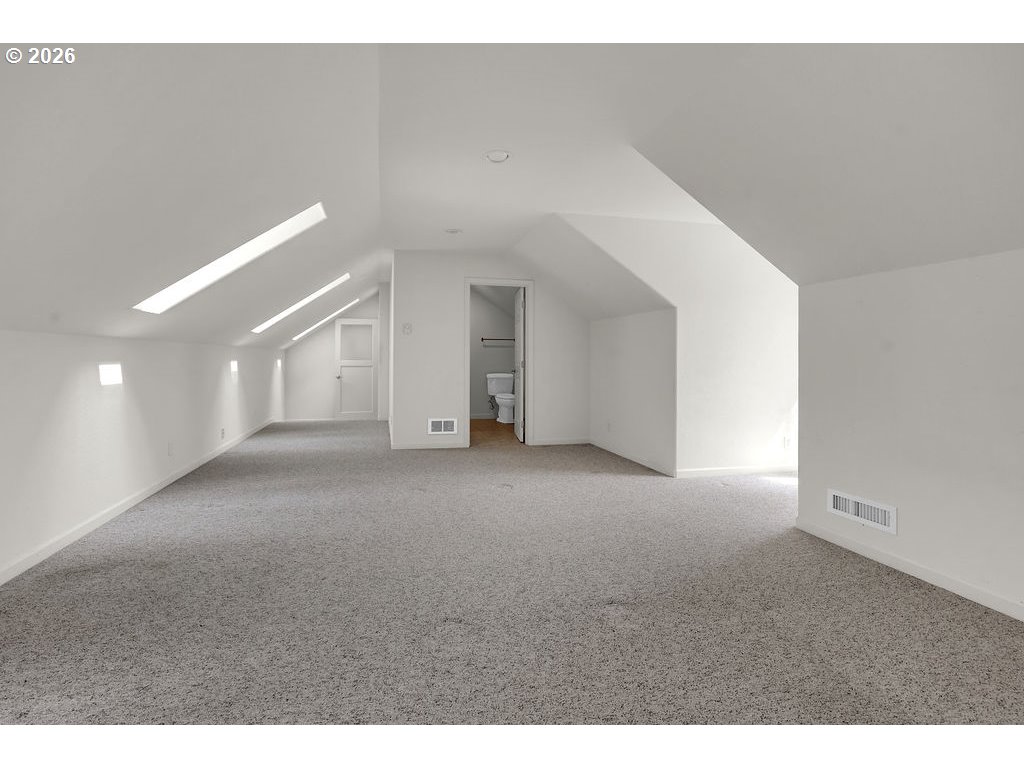 2545 Willow Ridge Court Florence, OR 97439 - Photo 35 of 41 Bedroom