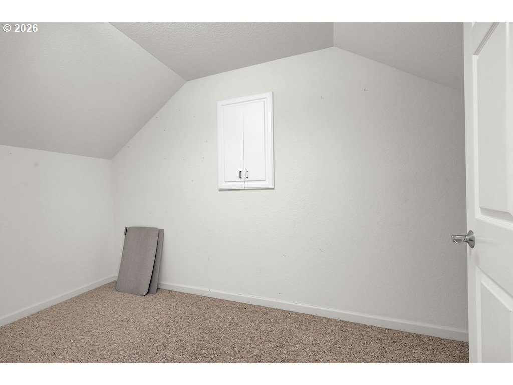 2545 Willow Ridge Court Florence, OR 97439 - Photo 38 of 41 Bedroom