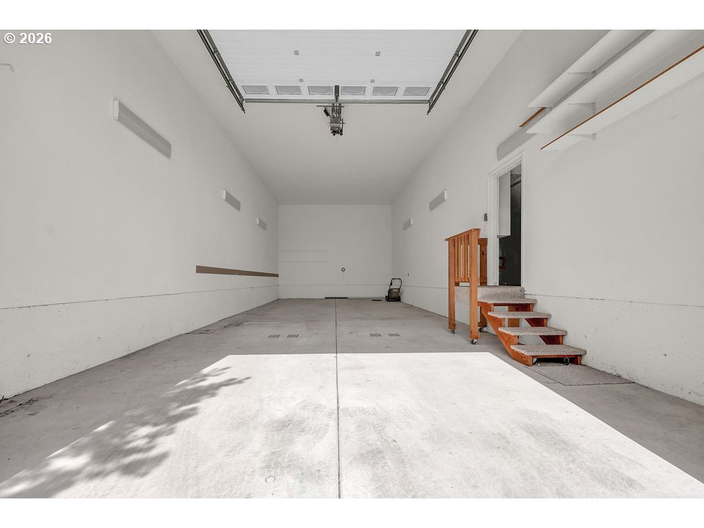 2545 Willow Ridge Court Florence, OR 97439 - Photo 41 of 41 RV Garage