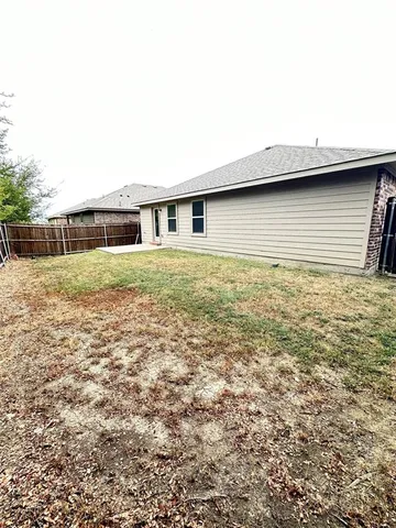 $1,800 | 604 Meadow Wood Lane, Princeton, TX 75407