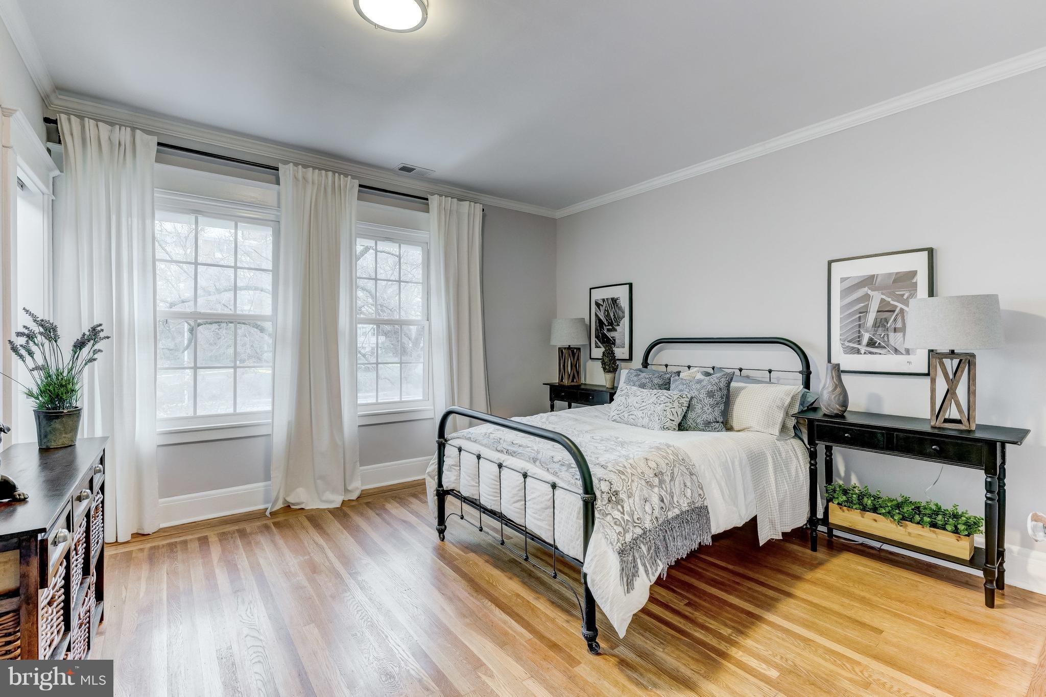 4412 Roland Avenue Baltimore, MD 21210 - Photo 15 of 45