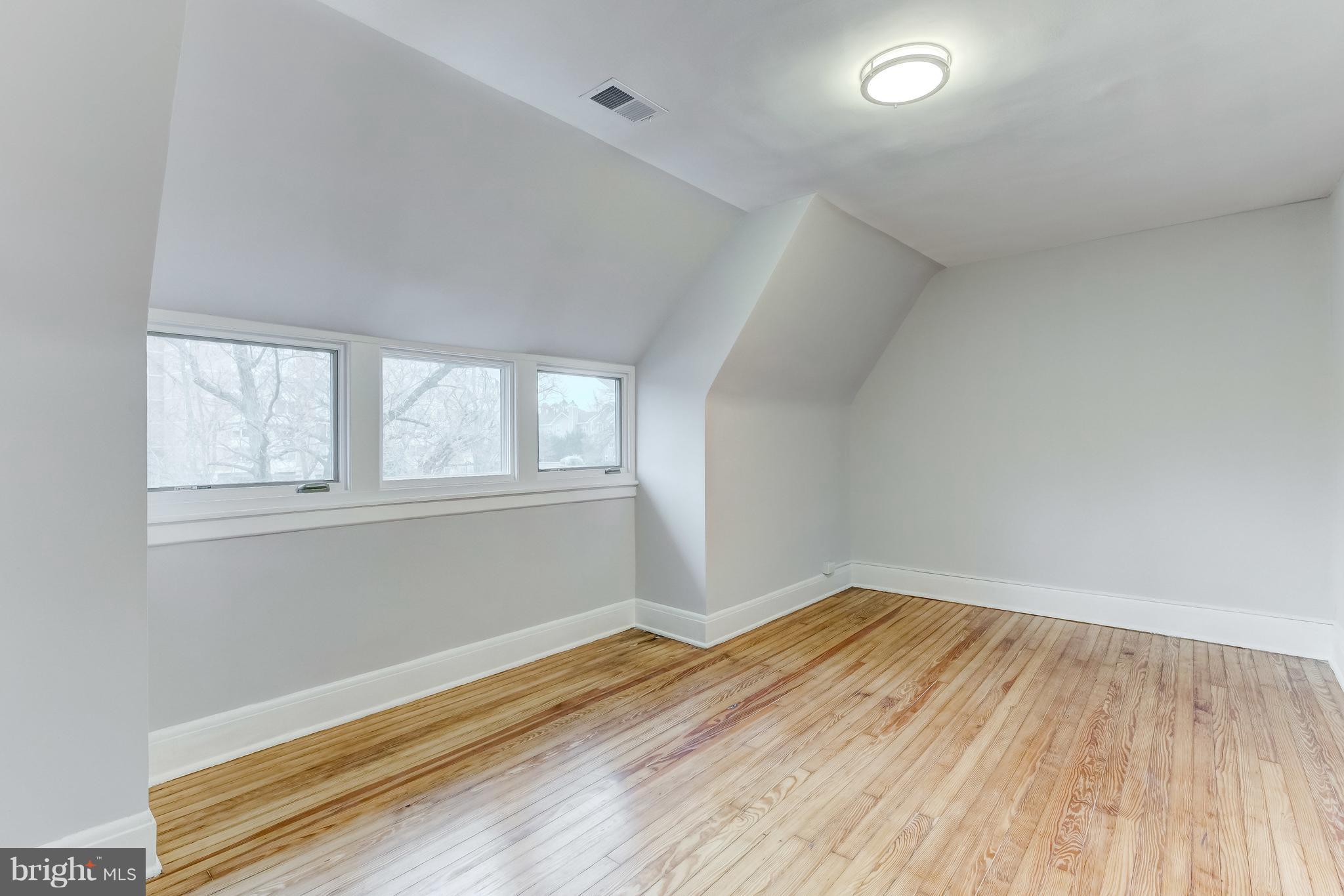 4412 Roland Avenue Baltimore, MD 21210 - Photo 29 of 45