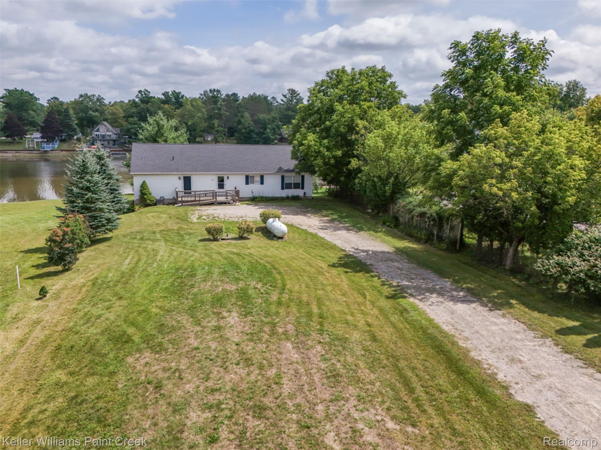 533 White Road Gladwin, MI 48624 - Photo 66 of 69 066_541 White Rd-13.jpg